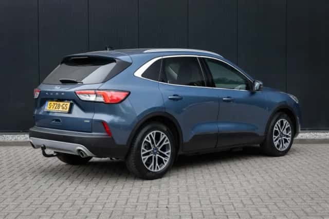 Ford Kuga (2020) thumbnail 2