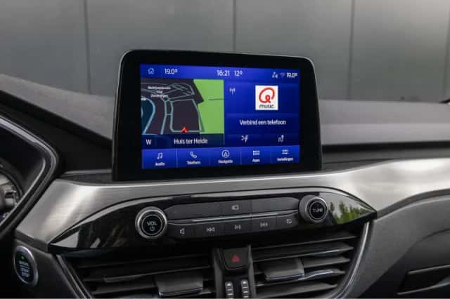 Ford Kuga (2020) thumbnail 14