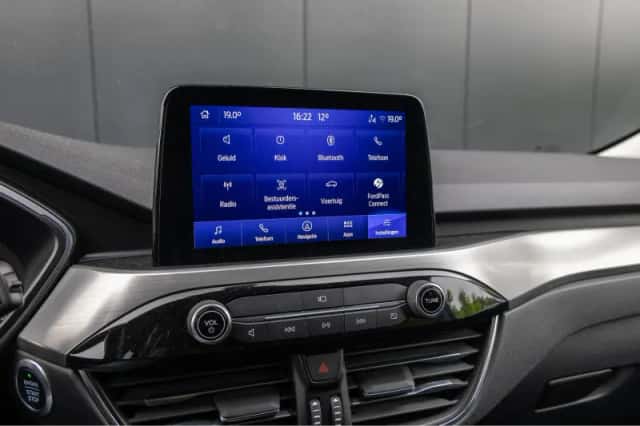 Ford Kuga (2020) thumbnail 19