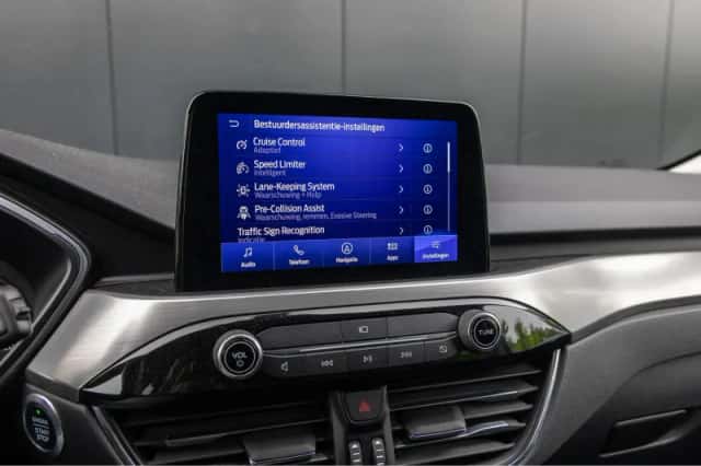 Ford Kuga (2020) thumbnail 22