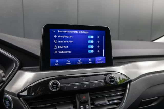 Ford Kuga (2020) thumbnail 24