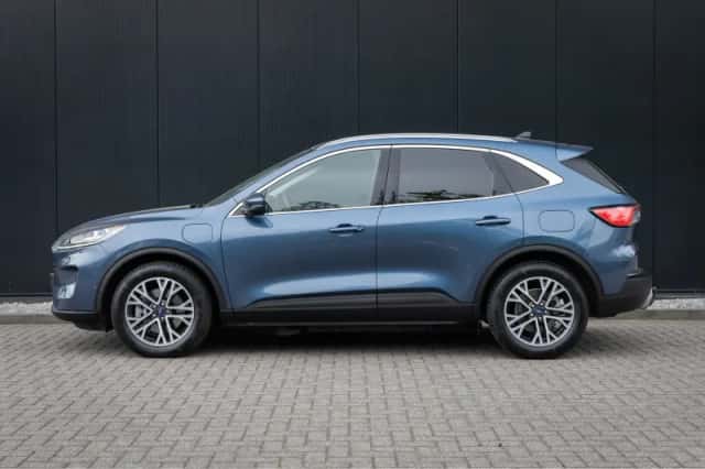 Ford Kuga (2020) thumbnail 4