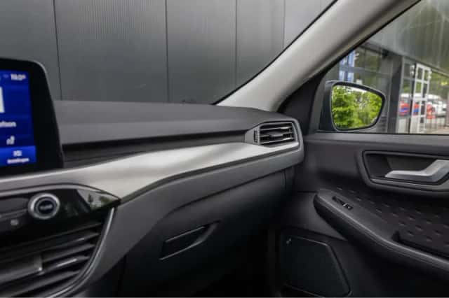 Ford Kuga (2020) thumbnail 34