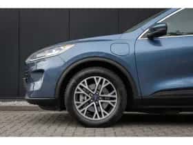 Ford Kuga (2020) thumbnail 47