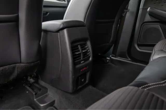 Ford Kuga (2020) thumbnail 9