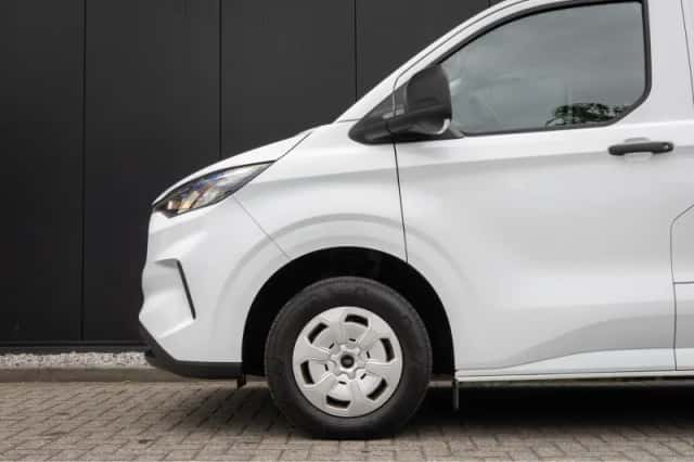 Ford Transit Custom (2024) thumbnail 33