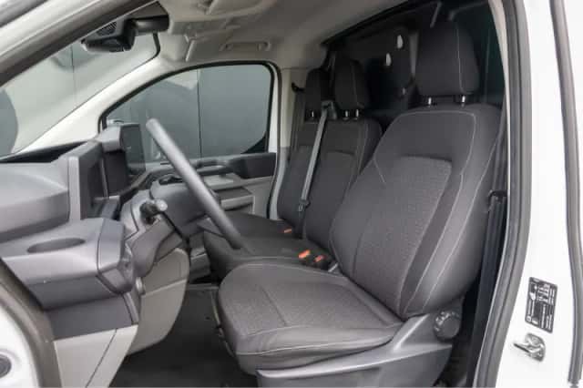 Ford Transit Custom (2024) thumbnail 8