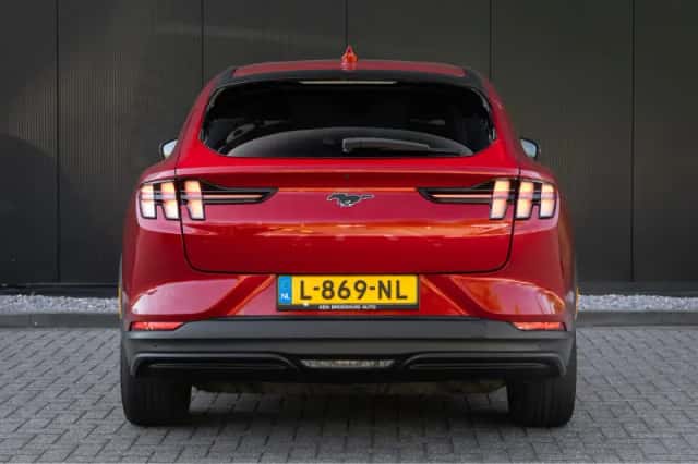 Ford Mustang Mach-E (2021) thumbnail 10