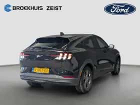 Ford Mustang Mach-E (2021) thumbnail 3