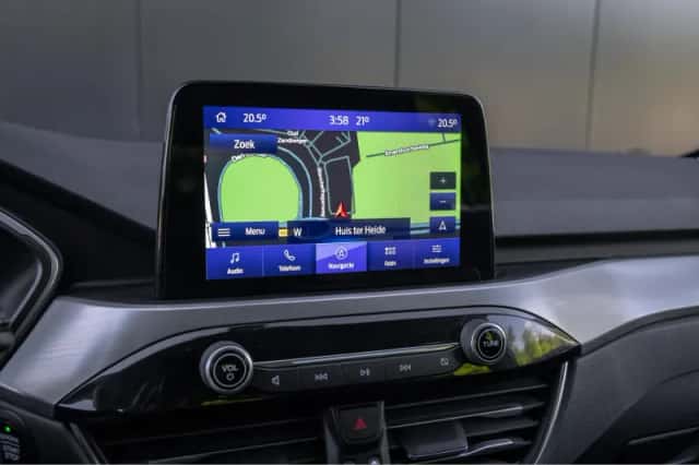 Ford Kuga (2021) thumbnail 11