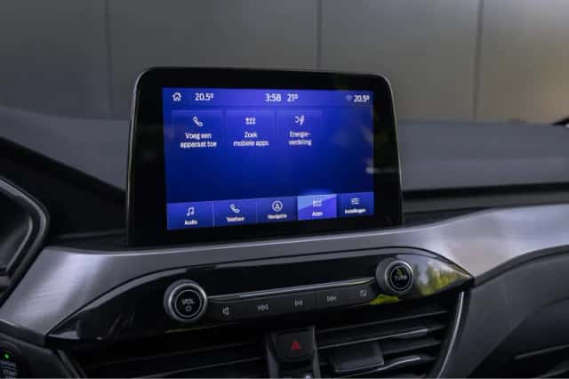 Ford Kuga (2021) thumbnail 12