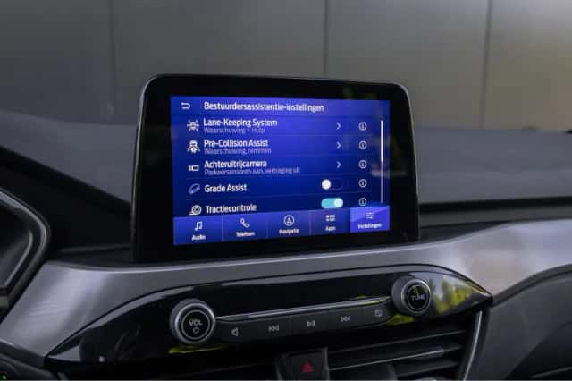 Ford Kuga (2021) thumbnail 13