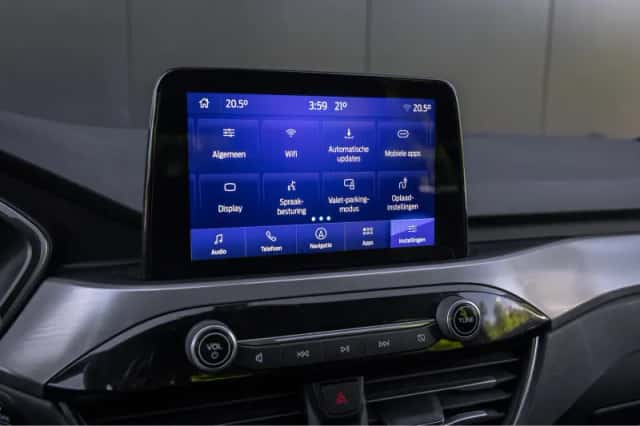 Ford Kuga (2021) thumbnail 14