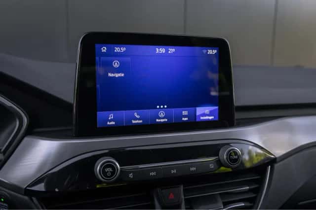 Ford Kuga (2021) thumbnail 15