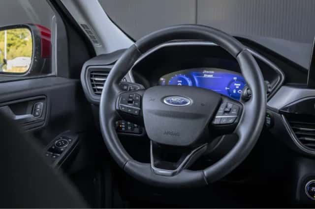 Ford Kuga (2021) thumbnail 16