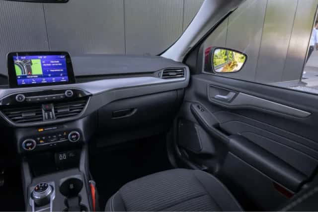 Ford Kuga (2021) thumbnail 32