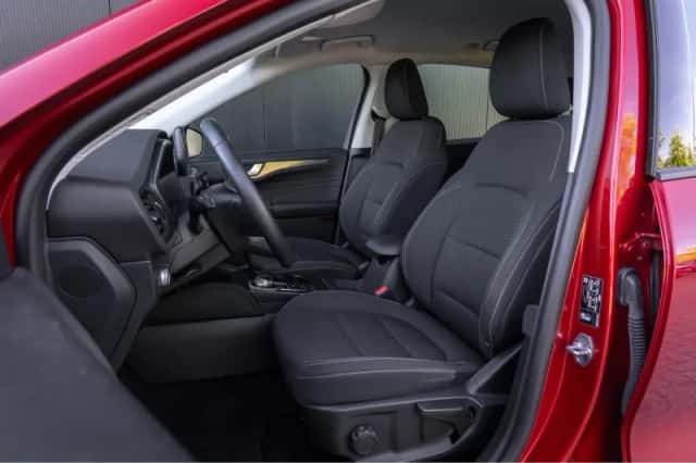 Ford Kuga (2021) thumbnail 5