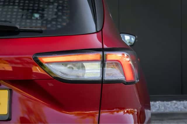 Ford Kuga (2021) thumbnail 42