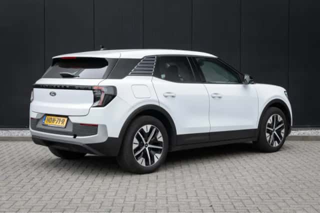 Ford Explorer (2025) thumbnail 2