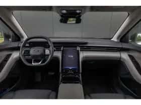 Ford Explorer (2025) thumbnail 12
