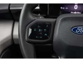 Ford Explorer (2025) thumbnail 17