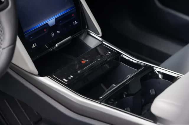 Ford Explorer (2025) thumbnail 29