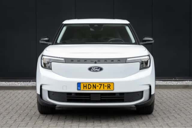 Ford Explorer (2025) thumbnail 4