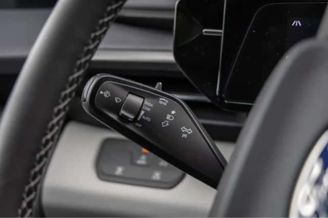 Ford Explorer (2025) thumbnail 33