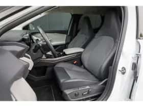 Ford Explorer (2025) thumbnail 6