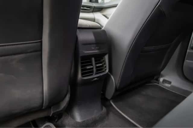 Ford Explorer (2025) thumbnail 10