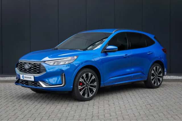 Ford Kuga (2024) thumbnail 1
