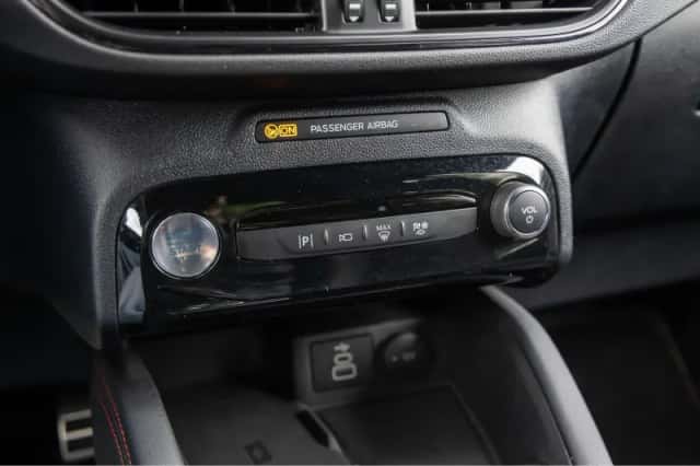 Ford Kuga (2024) thumbnail 26