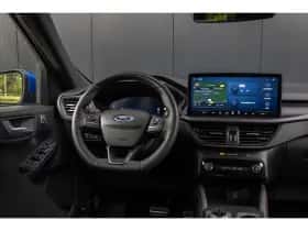 Ford Kuga (2024) thumbnail 32