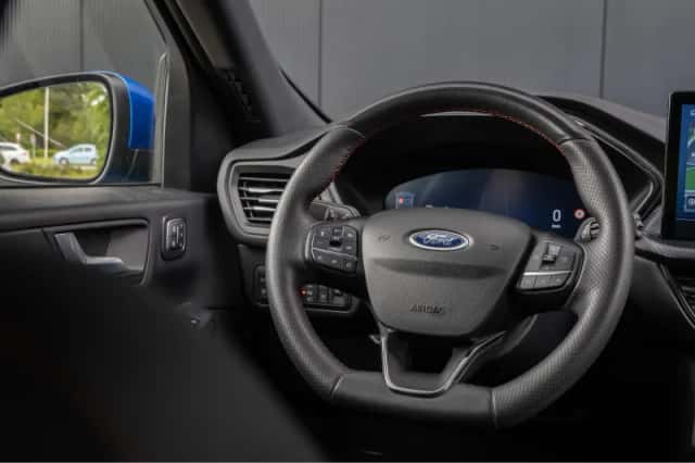 Ford Kuga (2024) thumbnail 33