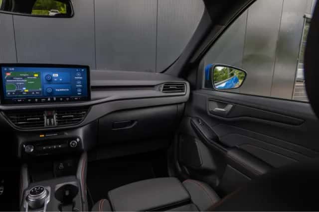 Ford Kuga (2024) thumbnail 35