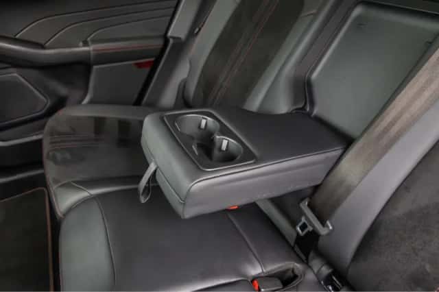 Ford Kuga (2024) thumbnail 9