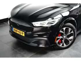 Ford Mustang Mach-E (2024) thumbnail 11