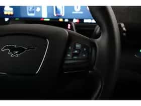 Ford Mustang Mach-E (2024) thumbnail 13