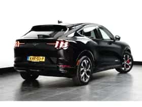Ford Mustang Mach-E (2024) thumbnail 8