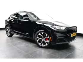 Ford Mustang Mach-E (2024) thumbnail 10
