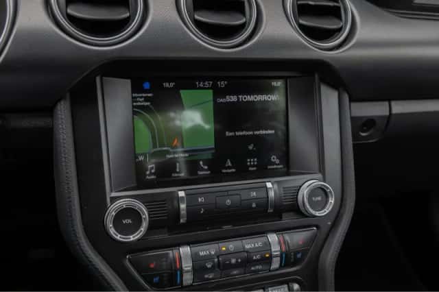 Ford Mustang (2018) thumbnail 15