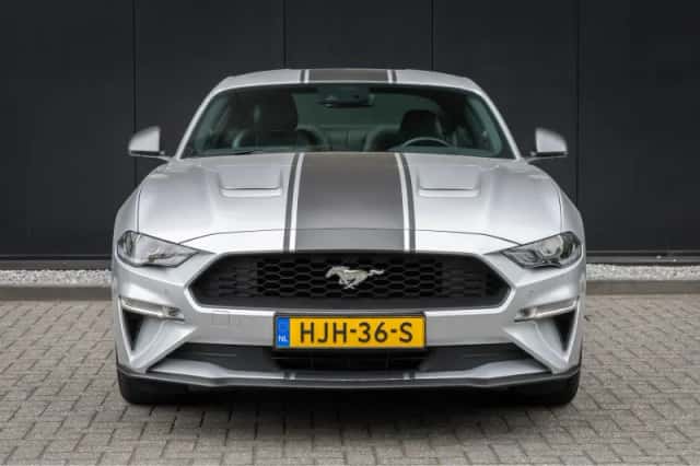 Ford Mustang (2018) thumbnail 4