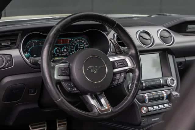 Ford Mustang (2018) thumbnail 9