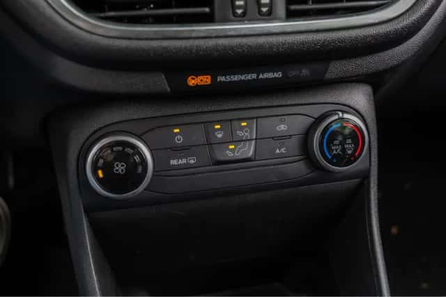 Ford Fiesta (2018) thumbnail 29
