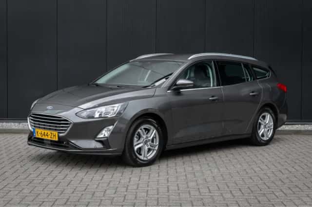 Ford Focus (2021) thumbnail 1