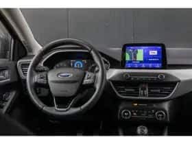 Ford Focus (2021) thumbnail 16