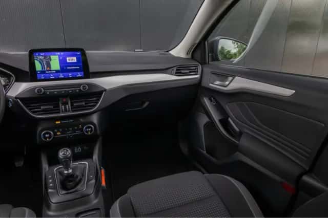 Ford Focus (2021) thumbnail 18