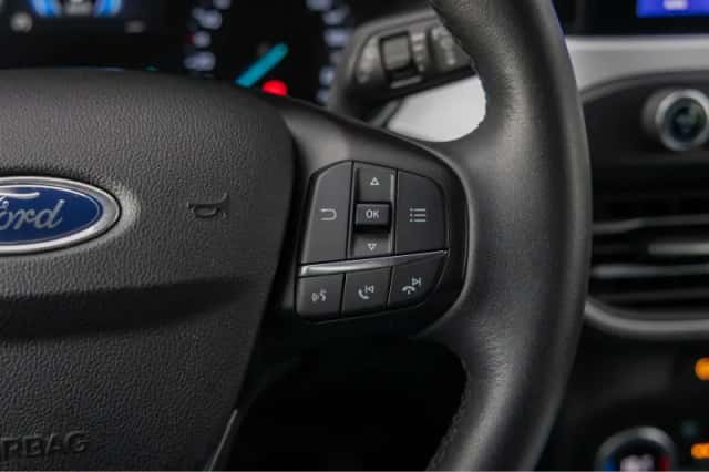 Ford Focus (2021) thumbnail 24