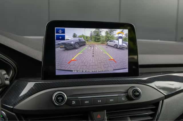 Ford Focus (2021) thumbnail 11