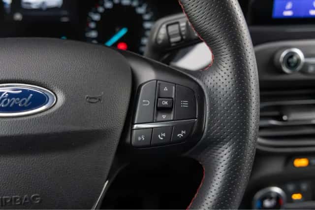 Ford Focus (2021) thumbnail 24